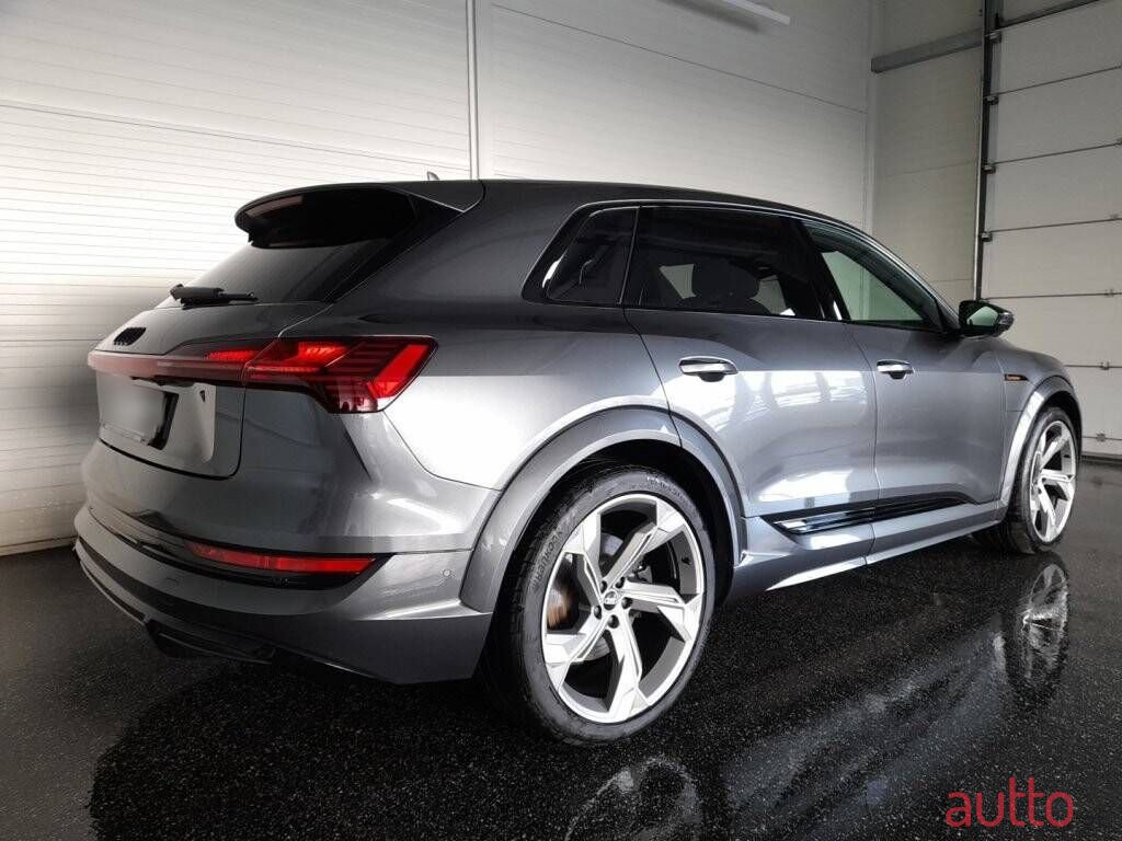 2023' Audi e-tron photo #1