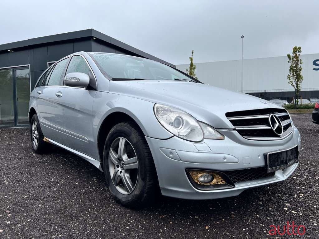 2006' Mercedes-Benz R-Klasse photo #1