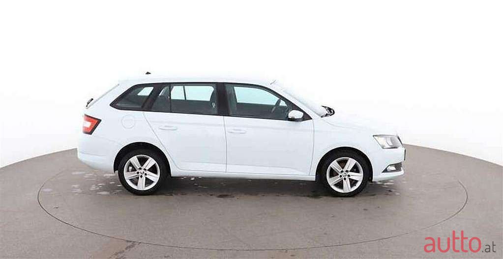 2018' Skoda Fabia photo #2