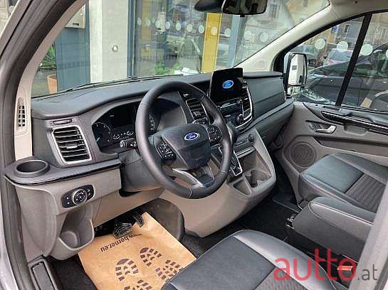 2023' Ford Tourneo photo #6