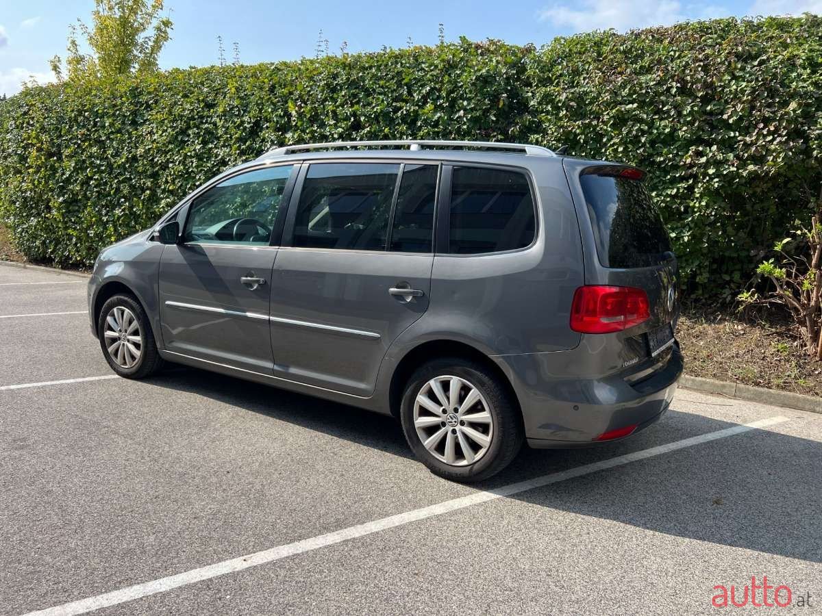 2014' Volkswagen Touran photo #3
