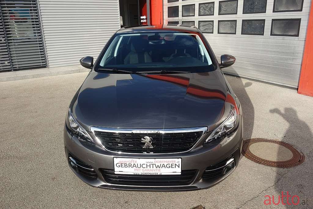 2020' Peugeot 308 photo #2