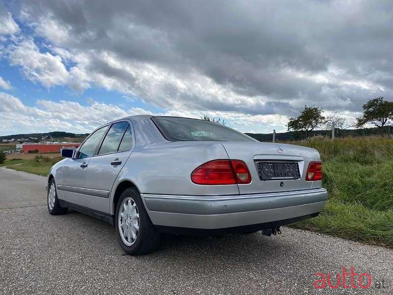 1998' Mercedes-Benz E-Klasse photo #4