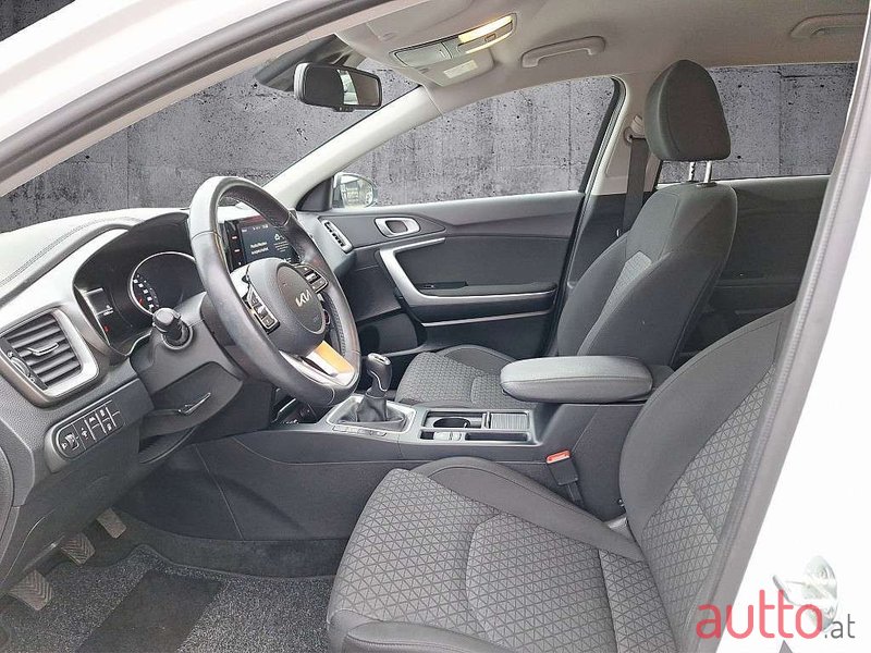 2021' Kia Ceed photo #5