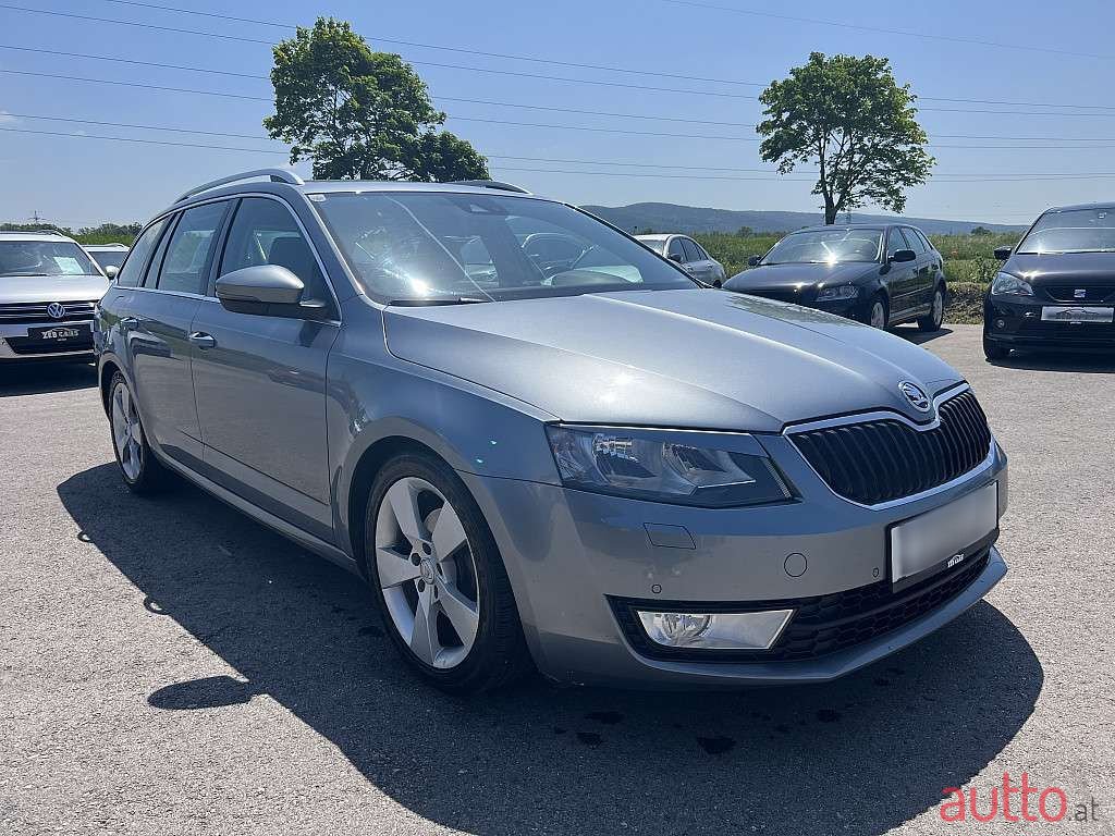2013' Skoda Octavia photo #1