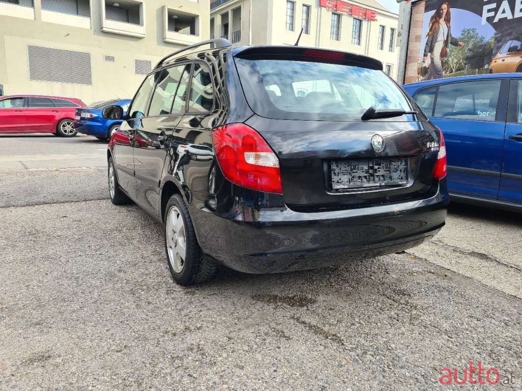 2008' Skoda Fabia photo #4