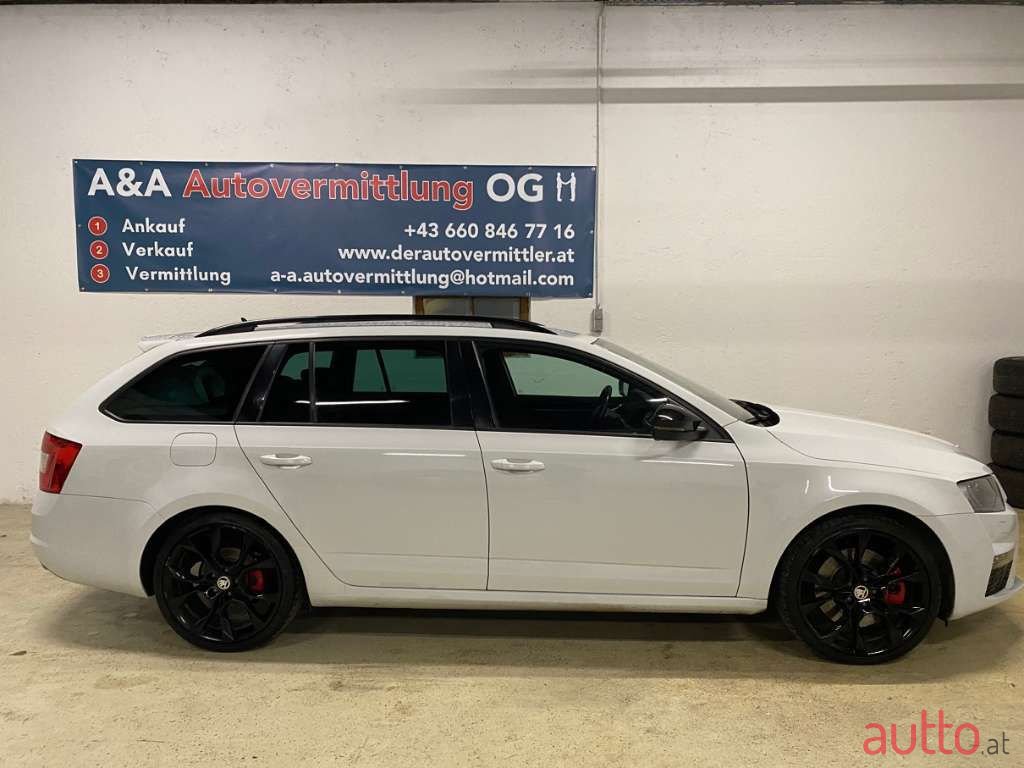 2016' Skoda Octavia photo #2