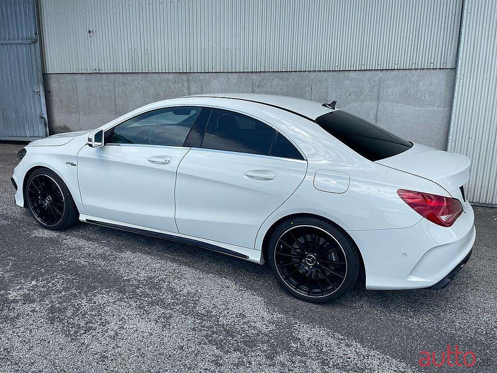 2014' Mercedes-Benz Cla-Klasse photo #4