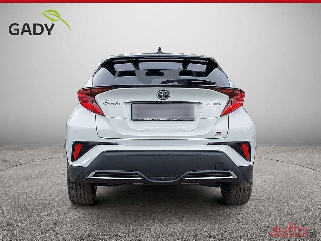 2024' Toyota C-HR photo #4