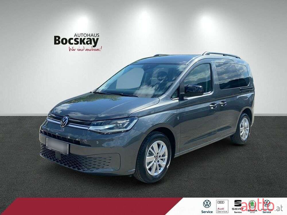 2022' Volkswagen Caddy photo #1