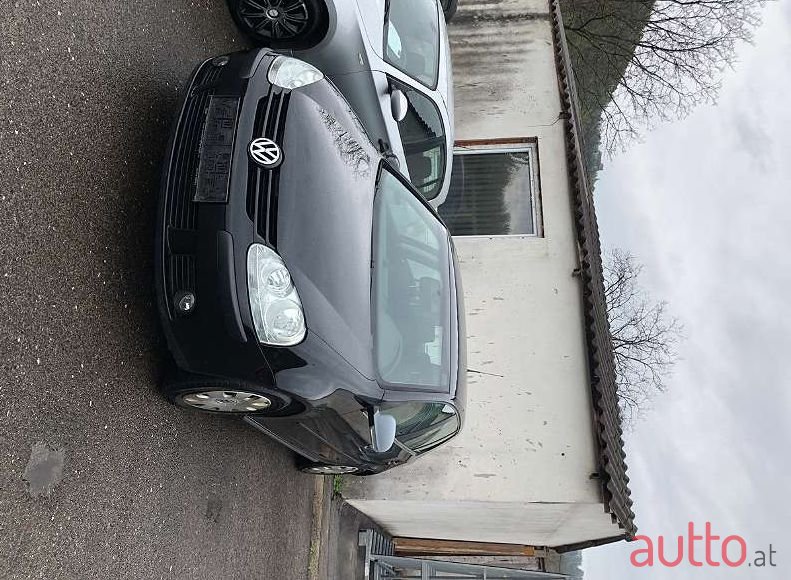 2006' Volkswagen Golf photo #1