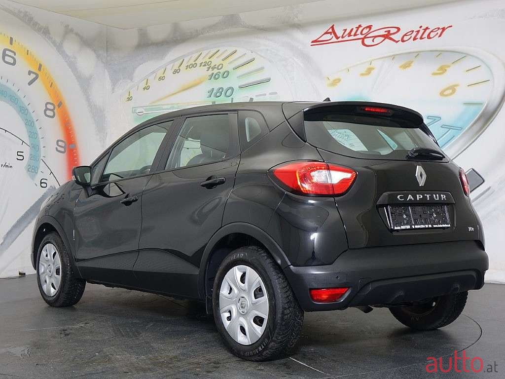 2015' Renault Captur photo #3