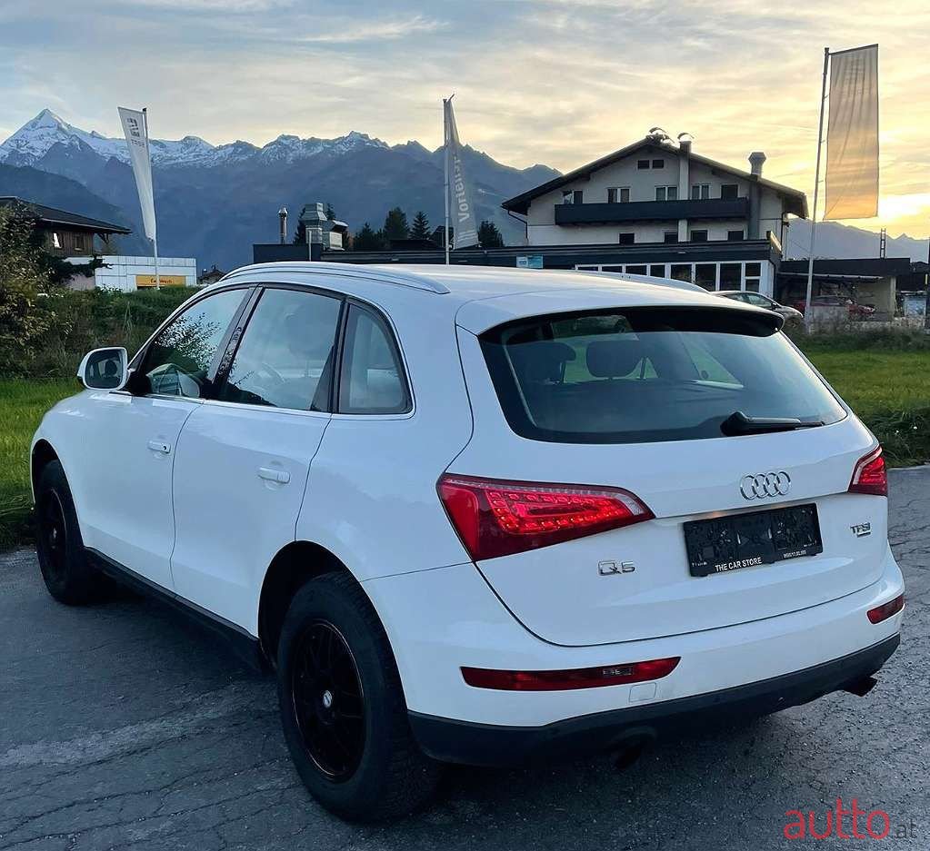 2011' Audi Q5 photo #5