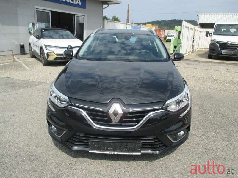 2019' Renault Megane photo #2