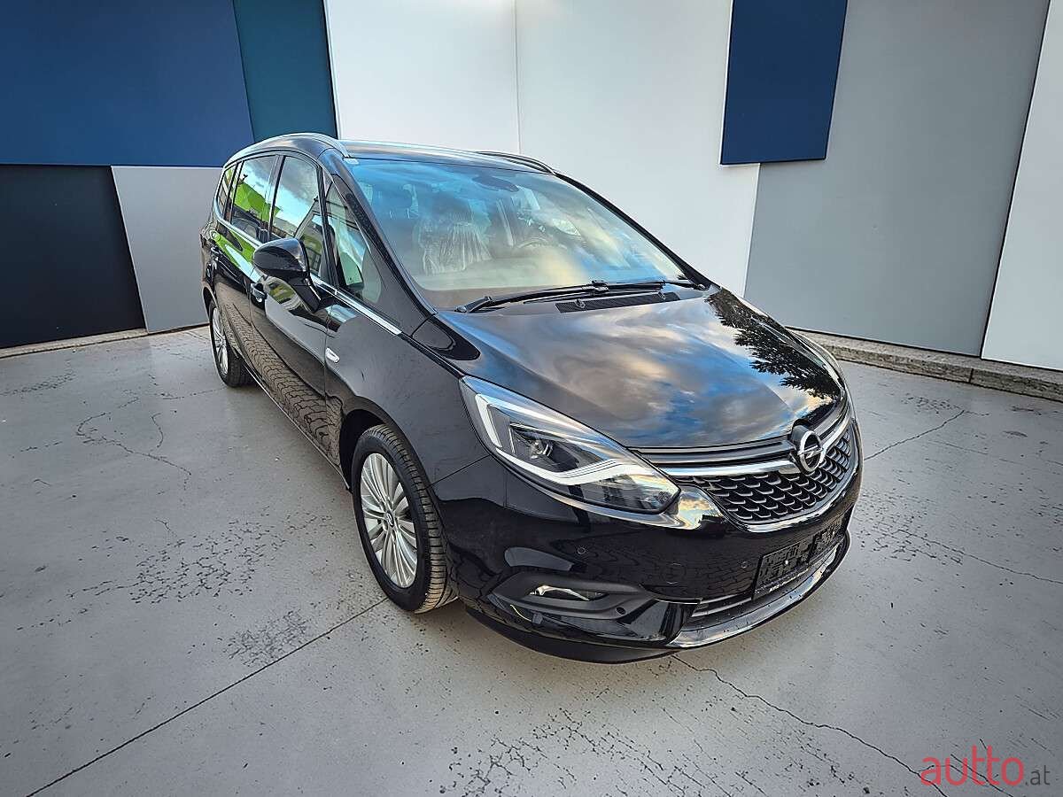 2017' Opel Zafira photo #3