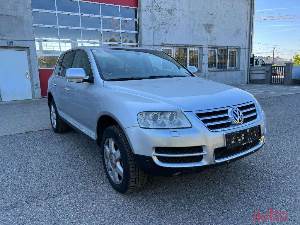 2006' Volkswagen Touareg photo #1