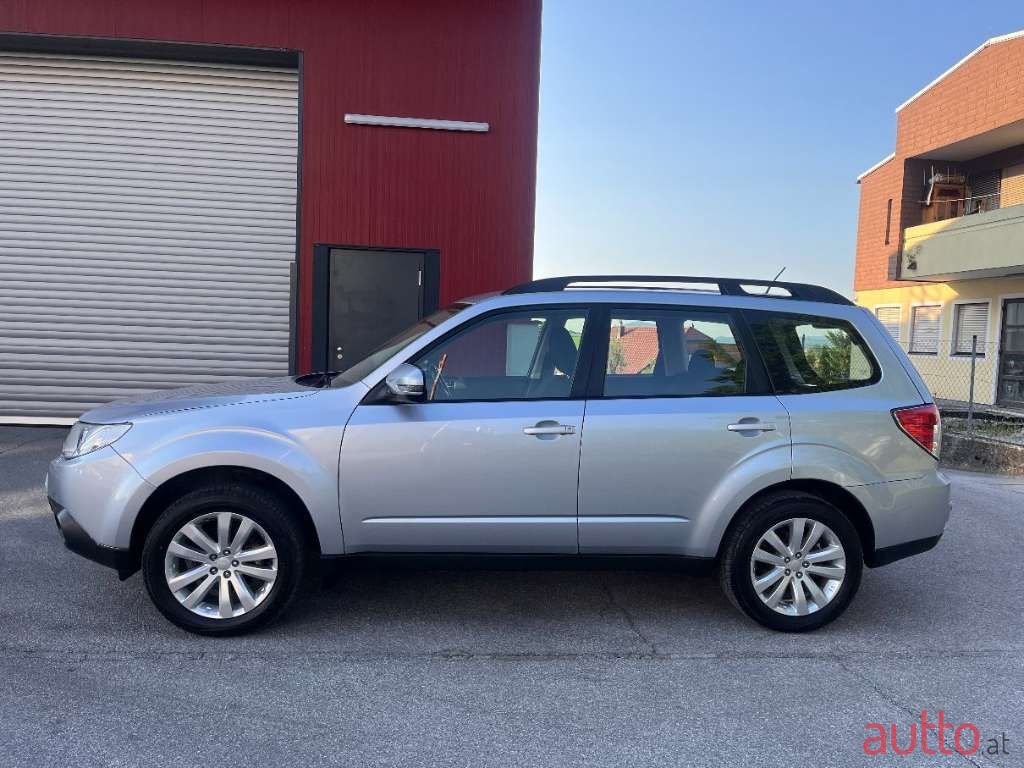 2012' Subaru Forester photo #4