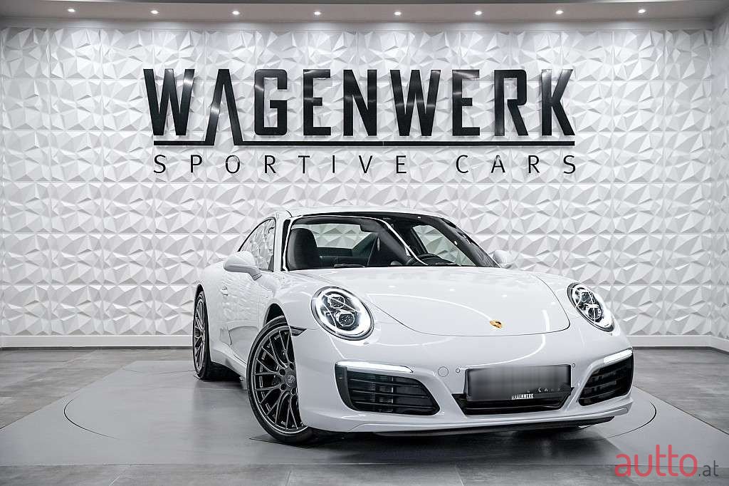 2017' Porsche 911 photo #1