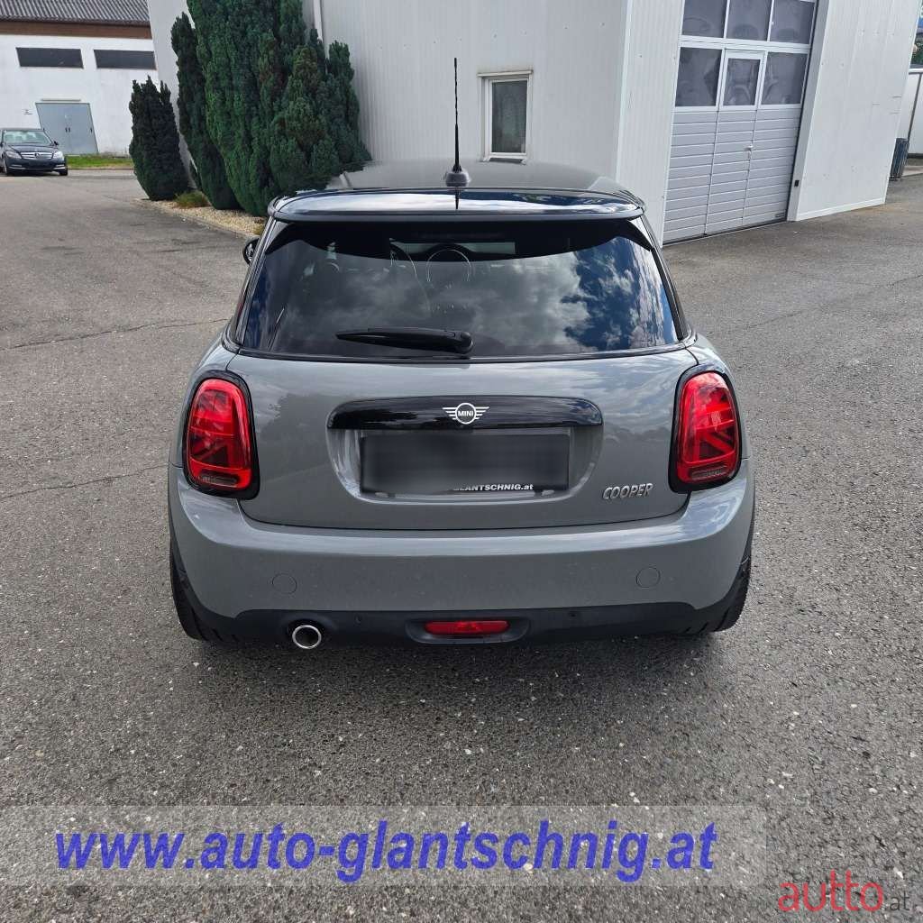 2019' MINI Mini photo #3