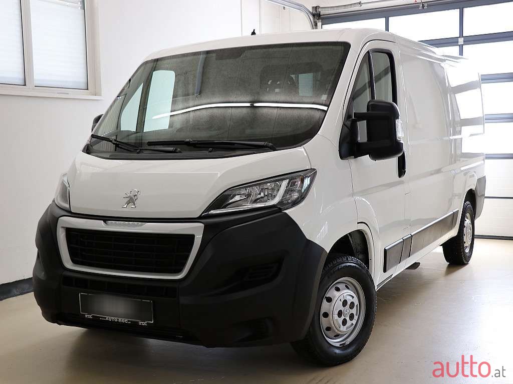 2020' Peugeot Boxer photo #1