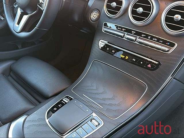 2021' Mercedes-Benz Glc-Klasse photo #2