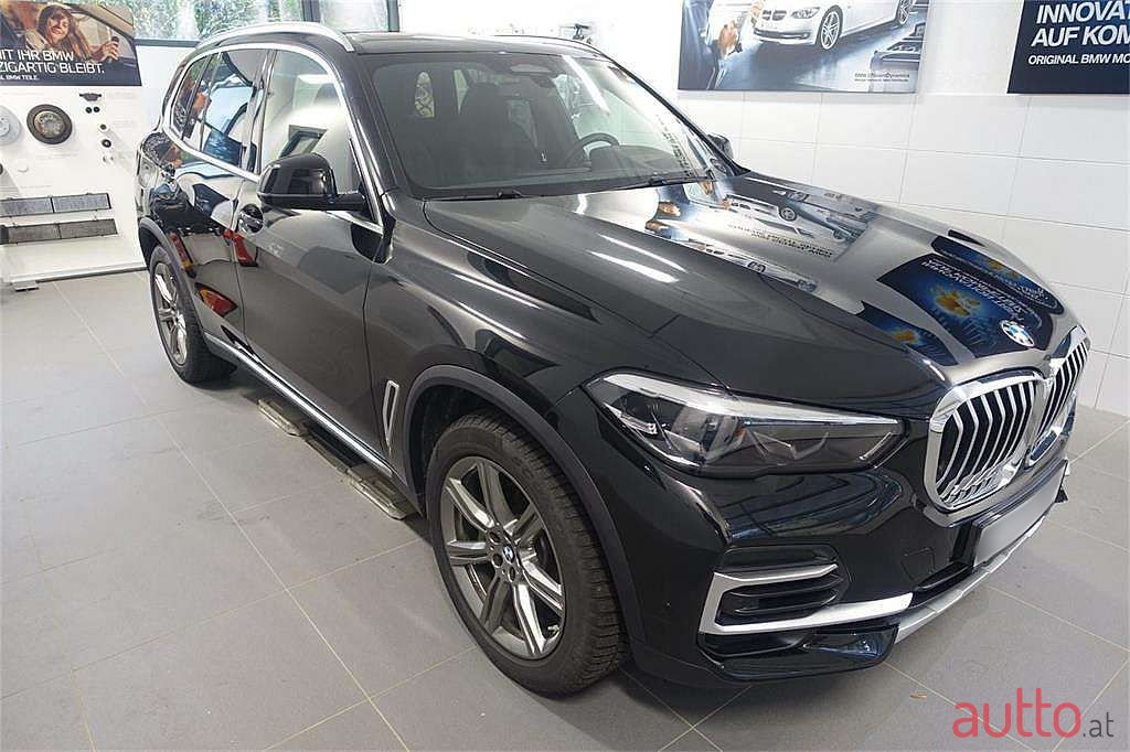2022' BMW X5 photo #3