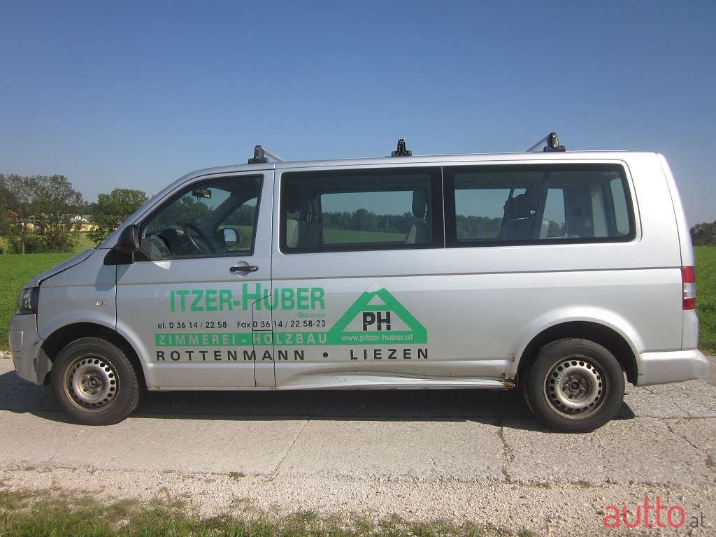 2011' Volkswagen T5 photo #5