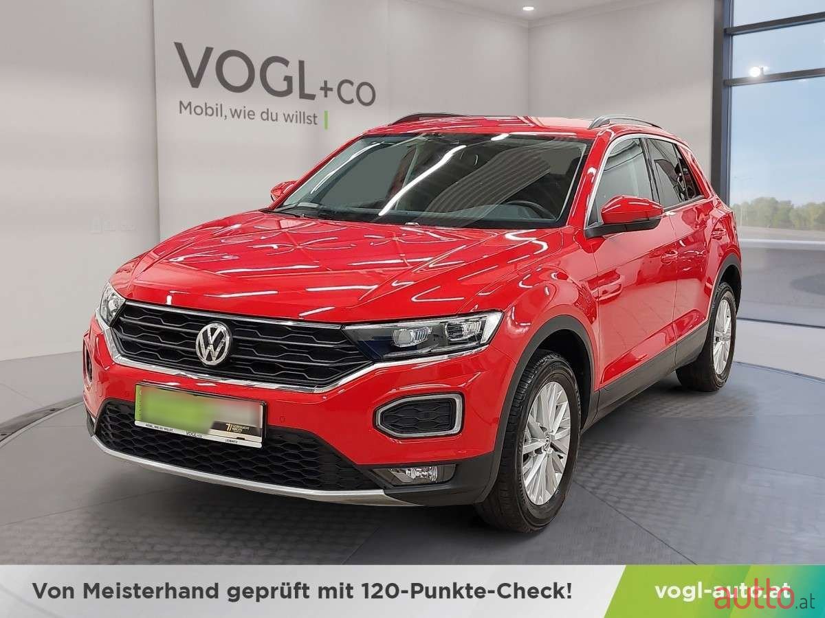 2019' Volkswagen T-Roc photo #1