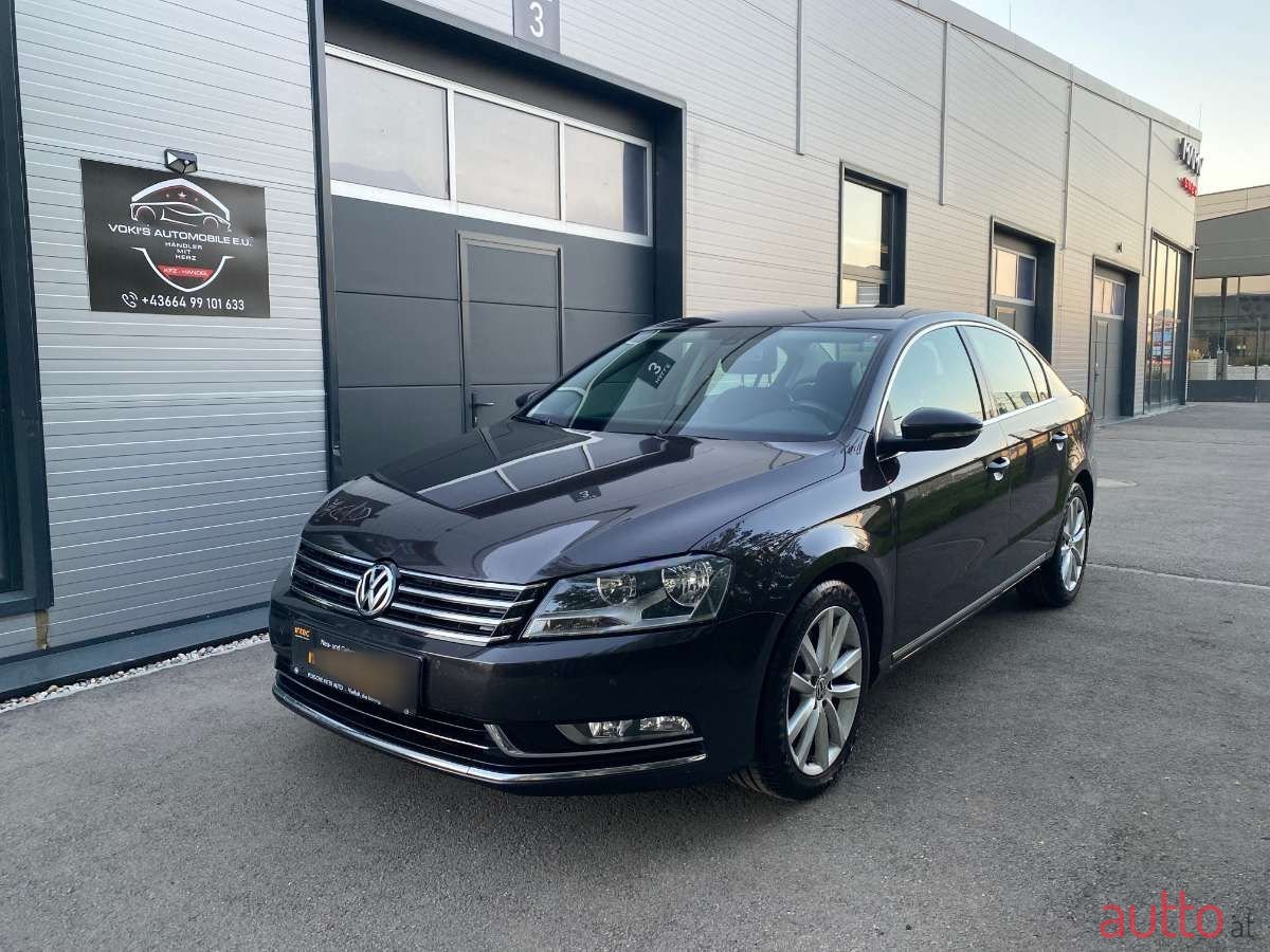 2011' Volkswagen Passat photo #1