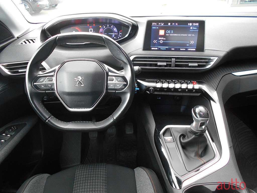 2018' Peugeot 3008 photo #3