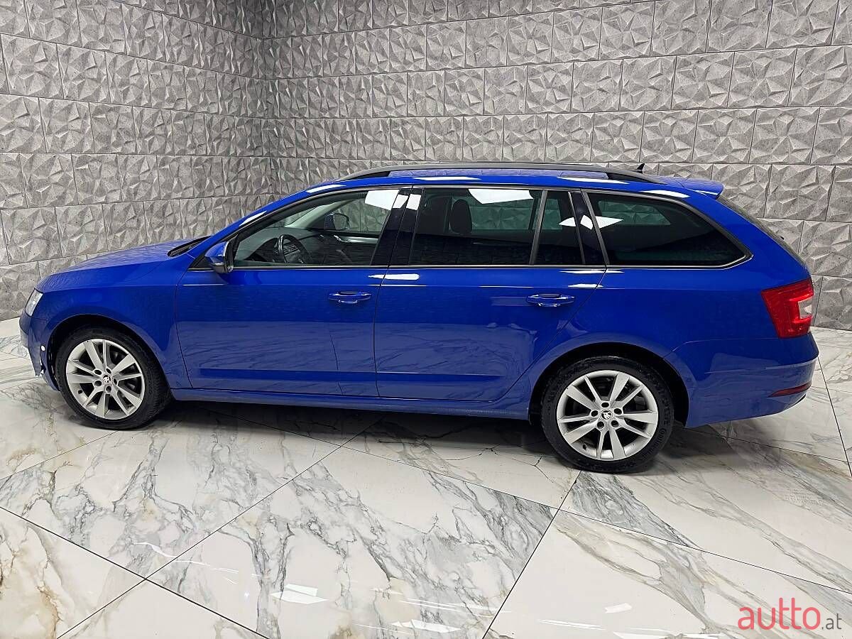 2018' Skoda Octavia photo #3