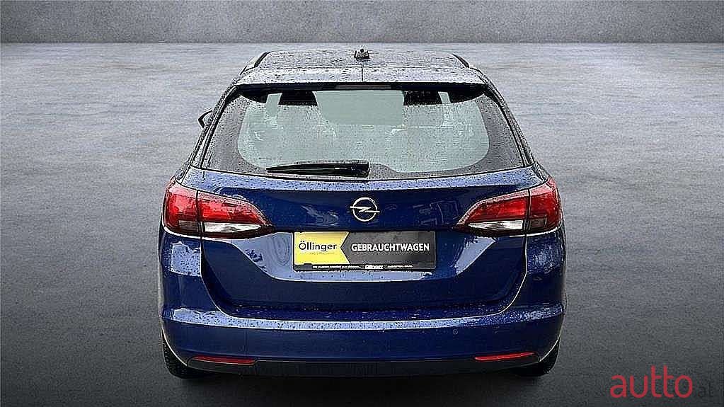 2020' Opel Astra photo #3