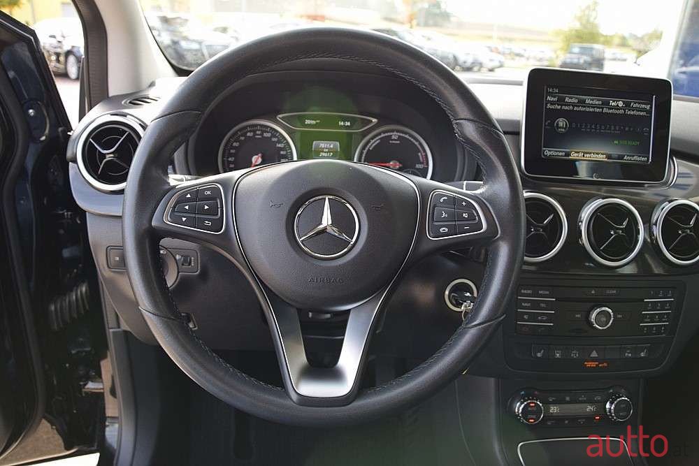 2016' Mercedes-Benz B-Klasse photo #5