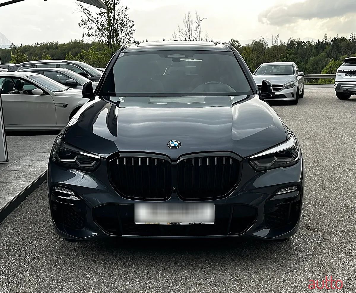 2020' BMW X5 photo #2