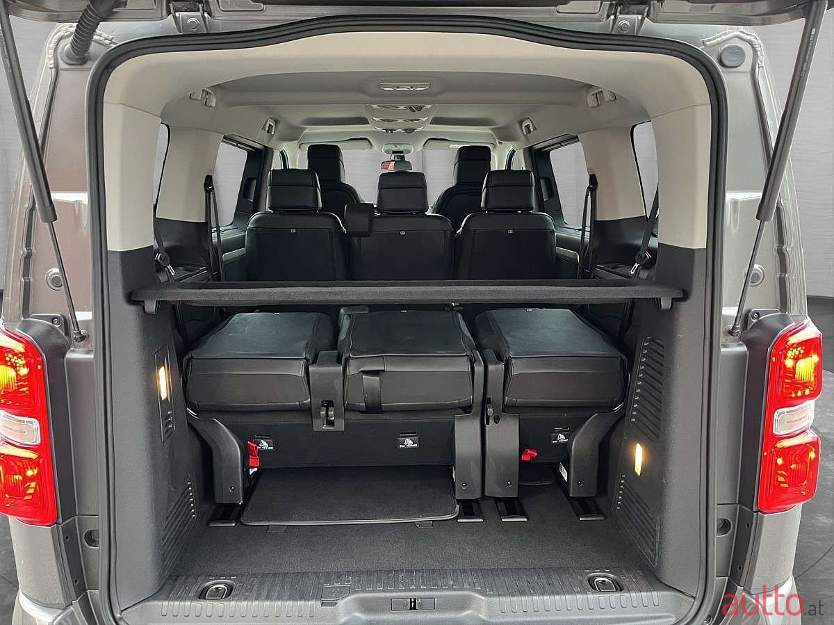 2022' Toyota ProAce photo #5