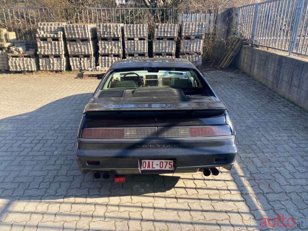 1986' Pontiac Fiero photo #5
