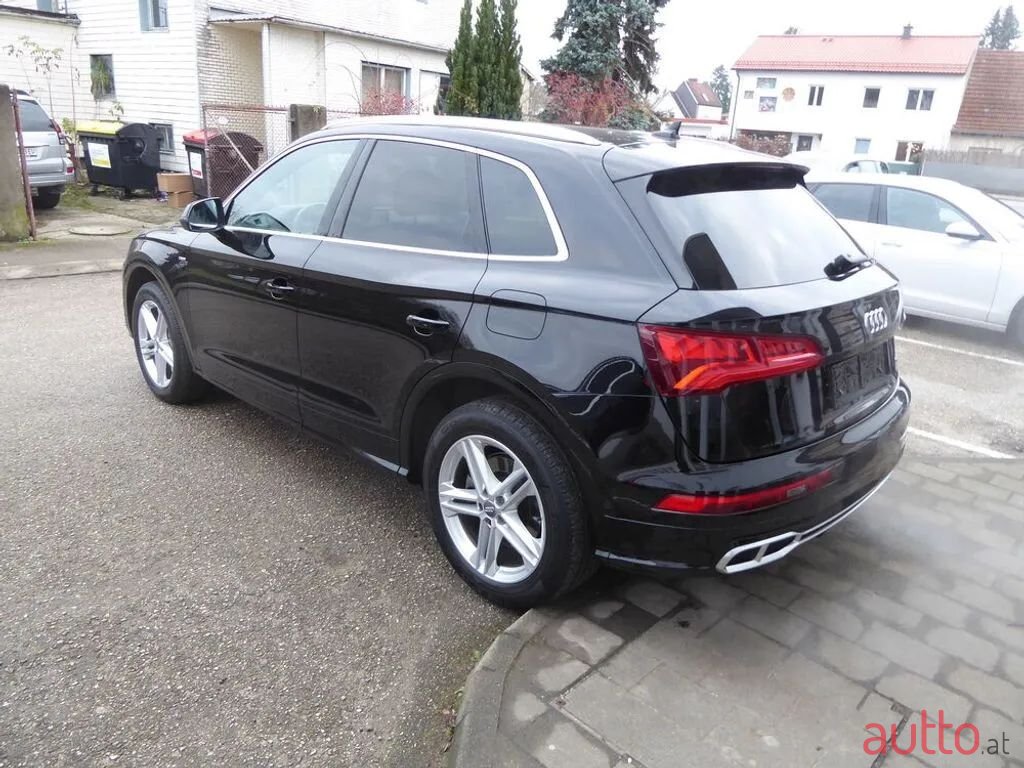 2020' Audi Q5 photo #3
