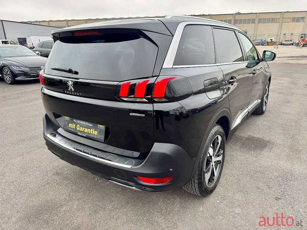 2018' Peugeot 5008 photo #6
