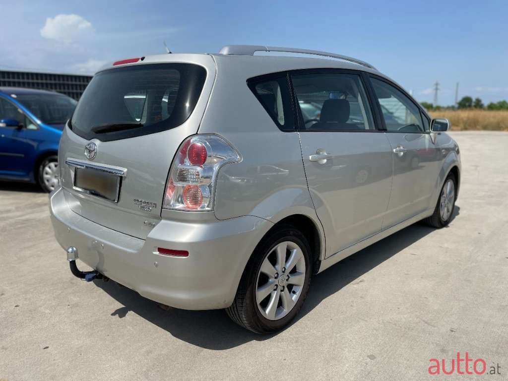 2008' Toyota Corolla photo #5