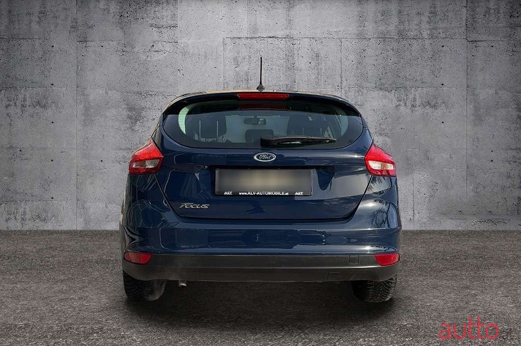 2017' Ford Focus photo #6