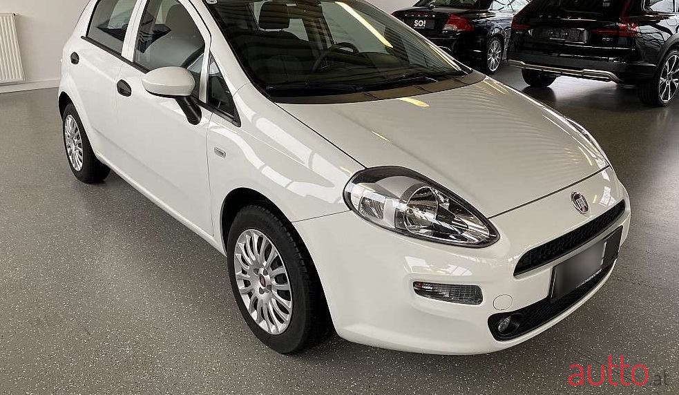 2017' Fiat Punto photo #1