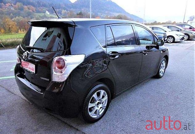 2012' Toyota Verso photo #1