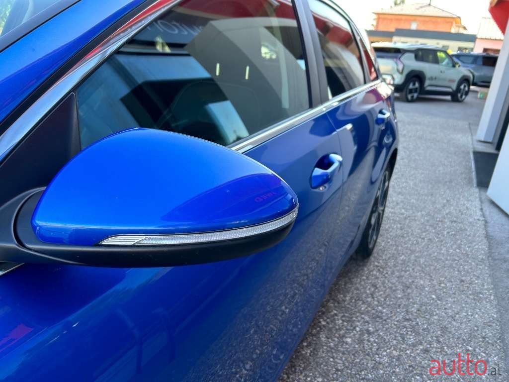 2018' Kia Ceed photo #5