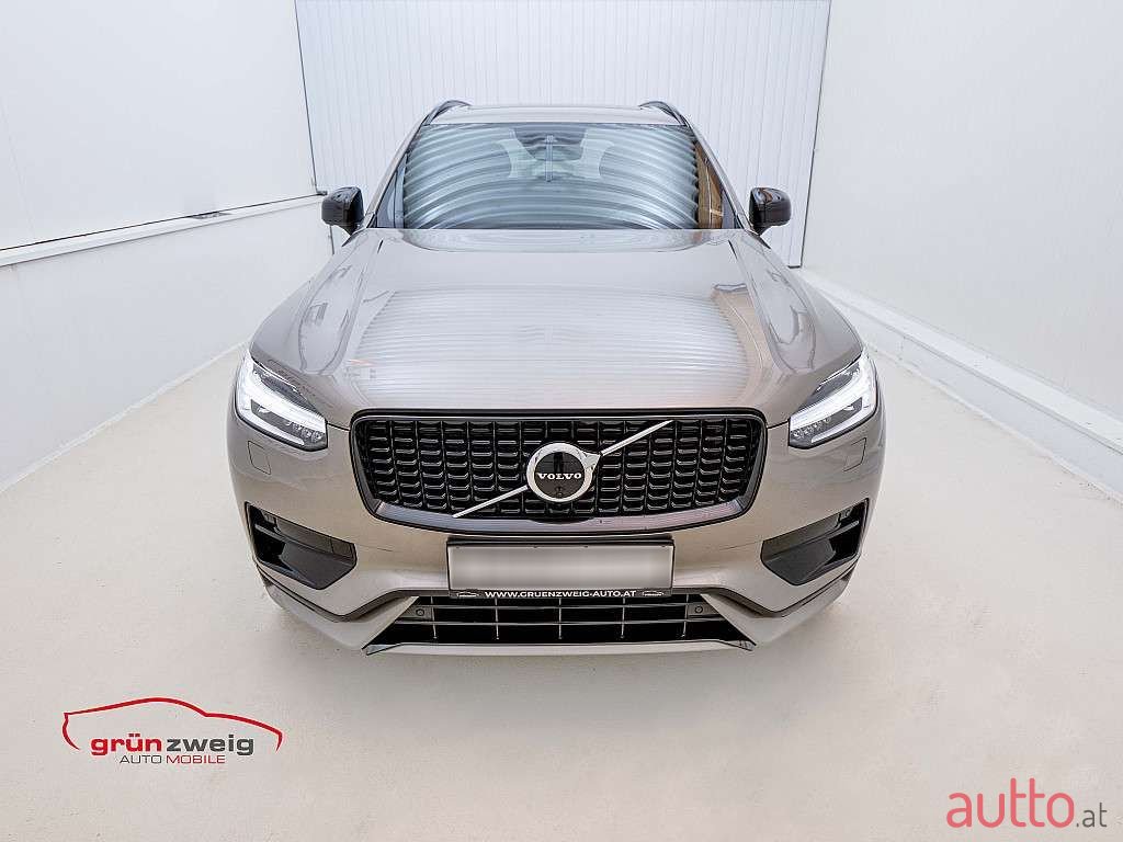 2022' Volvo XC90 photo #2