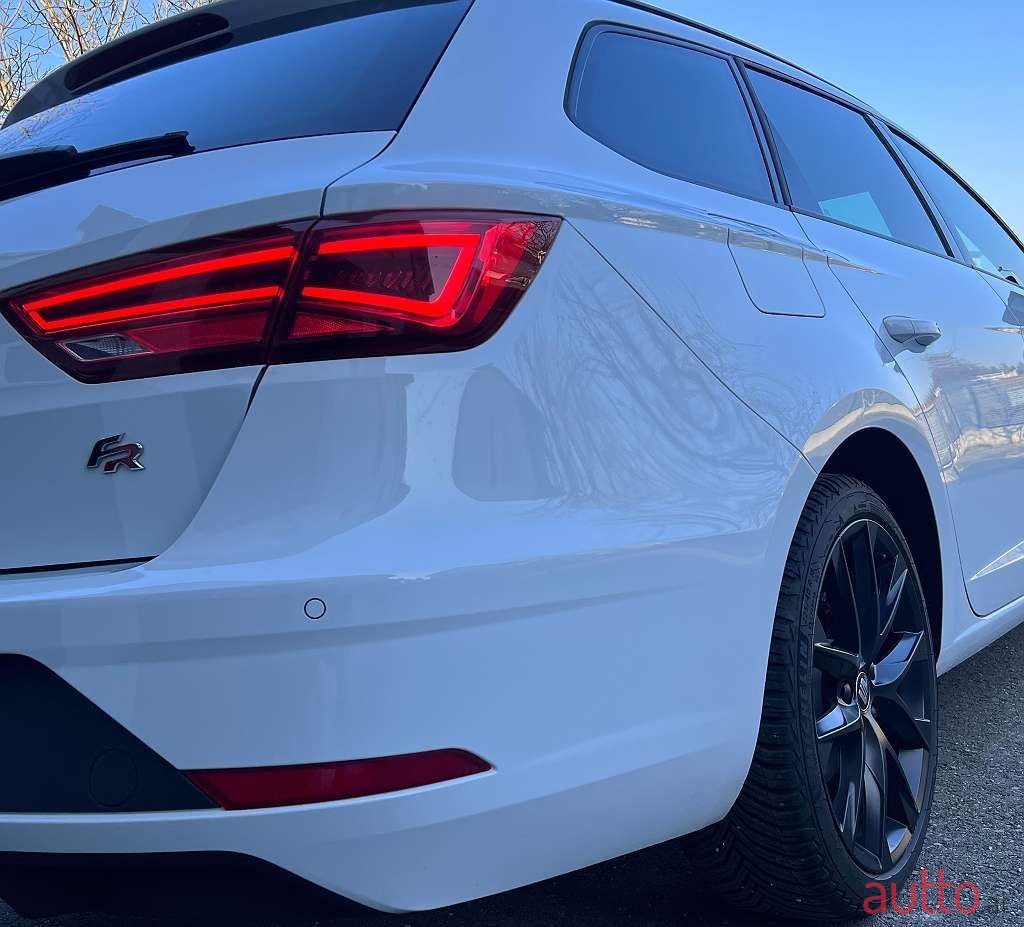 2020' SEAT Leon photo #3
