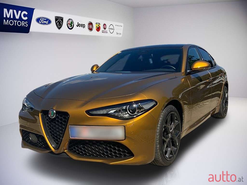 2022' Alfa Romeo Giulia photo #1