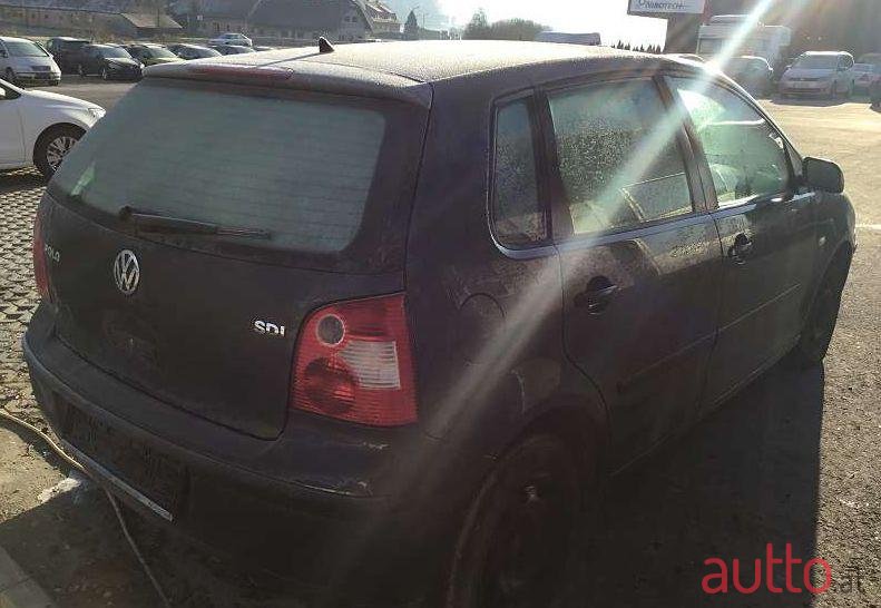 2003' Volkswagen Polo photo #3