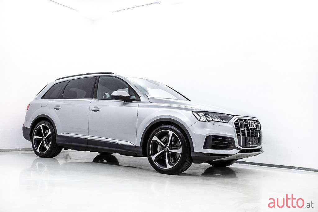 2021' Audi Q7 photo #1