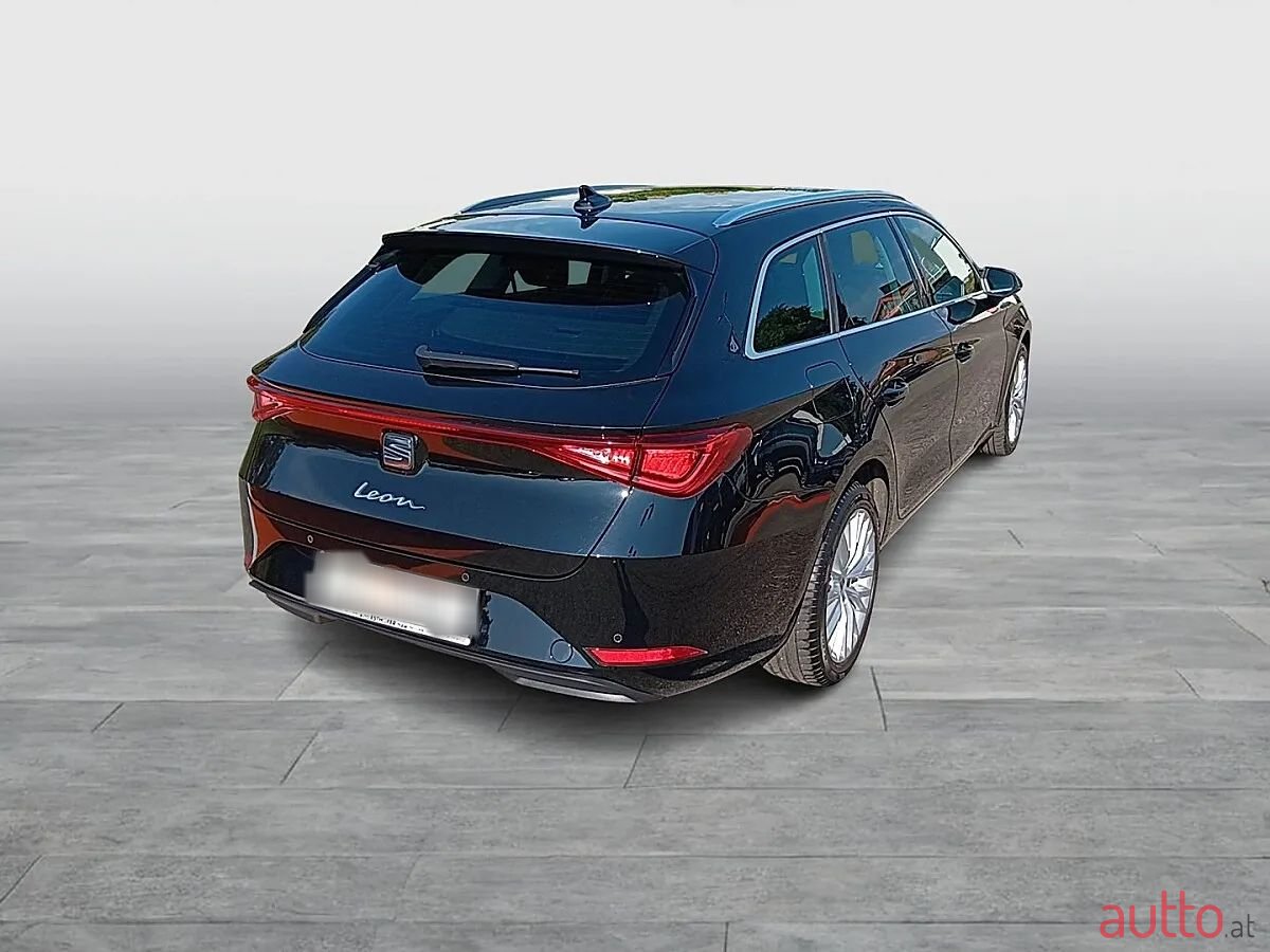 2023' SEAT Leon photo #5