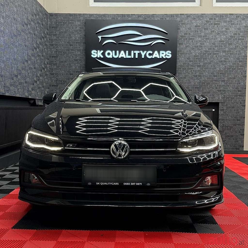 2019' Volkswagen Polo photo #1